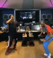 snoop-dogg-dance.gif.9c2e68fbe6d78090559157339cd51061.gif